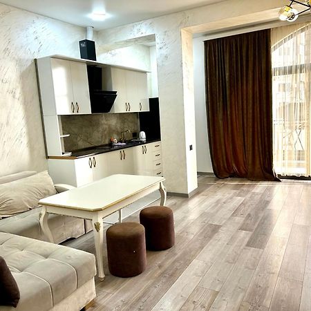 New Apartment In Downtown יירבאן מראה חיצוני תמונה
